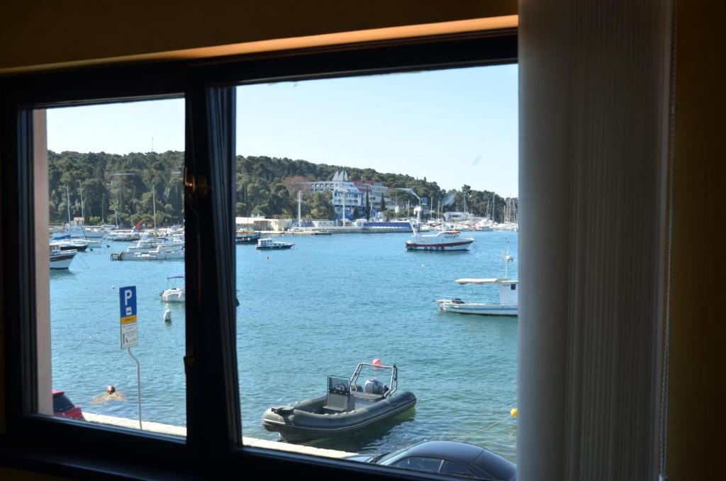 Apartments Ana City Rovinj Phòng bức ảnh